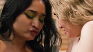 ADULT TIME - FUTA Girl Avery Ebony And Aiden Starr Happy Ending Strokes! GUSHING FUTANARI CUMSHOTS