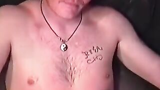 MenWorkinXXX.com - Amateur Darryll masturbates and sucks a massive hard cock