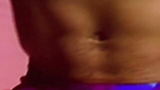 STunning beefcake Vinnie Marino milks his cum by continuous wanking it