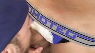Horny stud slides his juicy dick deep into the tight hole of hot Ryan Cummings