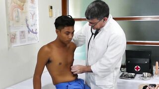 PinoyBoys.com - Handsome Asian twink gets his ass barebacked by horny doctor
