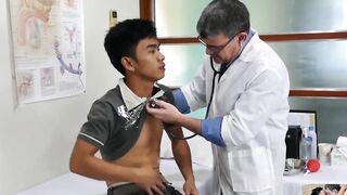 PinoyBoys.com - Young Asian barebacked during intense doctor's appointment