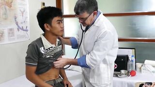 PinoyBoys.com - Young Asian barebacked during intense doctor's appointment