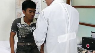 PinoyBoys.com - Young Asian barebacked during intense doctor's appointment