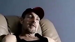 JoeSchmoeXXX.com - Handsome amateur dude Bobby unloads a big portion of jizz