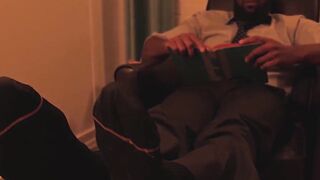 MaleFeetXXX.com - Bearded Dallas flaunts his perfect warm feet while engrossed in a h