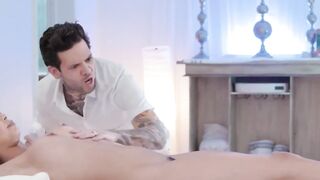 FantasyXXXMassage.com - Small Hands etches his mark with a hard pussydrilling