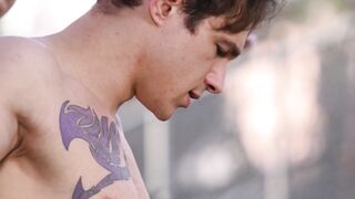 Kane Fox buttfucks tattooed Jayden Marcos ass at the park