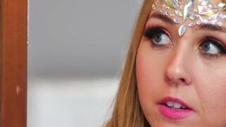 Blonde babe Aali Kali facesits on lusty lesbian Katy Jayne
