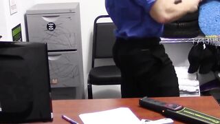 Natalie Porkman facialized after fucking with security guard