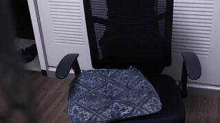 KawasakiYoshi.com - Yoshi Kawasaki satisfies his deviant desires with a huge dildo up