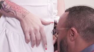 Black dude suck TS boss shemeat and fuck her ass