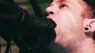 Handsome Quin Quire played like pet begging for the huge cock he desires
