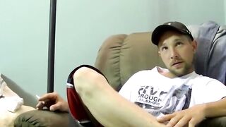 JoeSchmoeXXX.com - Billy Bob wanks his cock before spraying out a cumload