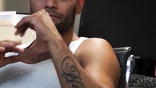 FalconsXXX.com - Muscular hunk rimming stud's tight hole before a raw anal fuck sessi