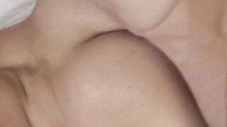 Thick muscle gay Brogan Reed pump and breed younger guy