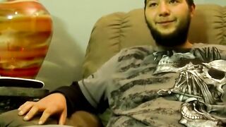 JoeSchmoeXXX.com - Straight dude watches TV while getting sucked off by Joe