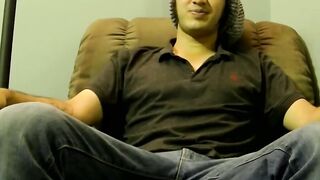 JoeSchmoeXXX.com - The dude is about to earn some money by jacking it off