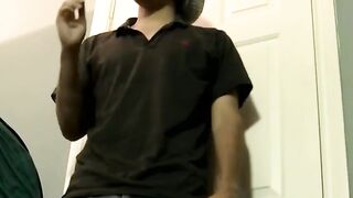 JoeSchmoeXXX.com - The dude is about to earn some money by jacking it off