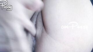 CLOSE-UP AMATEUR CUNT FINGER FUCKED