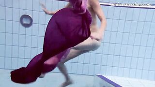 Ala Cutie lover inside the swimming pool