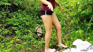 EXCLUSIVE - Beauty Dark Hair Older Lets View Her Upskirt - Cougar Doesn't Wear Underwear - Filthy Soles