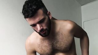 Straight dude Gonzo pleasures my horny boner and delicious balls