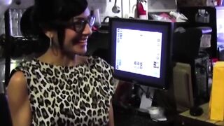 SensualMomma.com - Coral Aorta and Beretta James pussy licking session