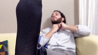 MaleFeetXXX.com - Nathaniel strips his shirt and socks, showing his gorgeous bare fee