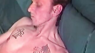MenWorkinXXX.com - Nasty old twink Tim loves jerking his gherkin solo