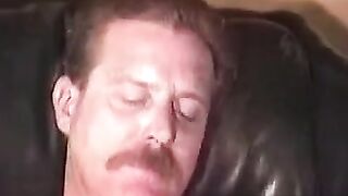 MenWorkinXXX.com - Tattooed butt muncher strokes his stiff pecker with joy