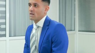 Office hunk Robbie Rojo blows his boss before hard drilling Hoe 2