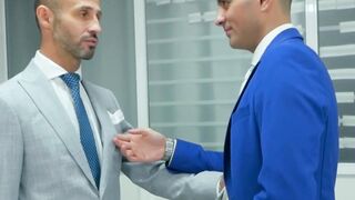 Office hunk Robbie Rojo blows his boss before hard drilling Hoe 2