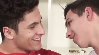 Muscular tattooed jock fucks twink bareback for our pleasure