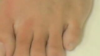 ToesXXX.com - Lonely stud's toe and foot worship with a happy ending
