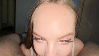Curvy Blue Eyed Babe Sucking Thick Cock