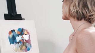 TRANSFIXED - Artist Tori Easton Makes Queenie Sateen SQUIRT All Over Her Painting To Finish It