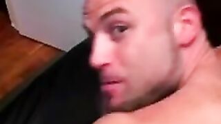 Hungry Jessie James passionately sucked the crotch of inked Murphy Maxwell before get