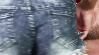 Temptress Payton Simmons blows big dick and gets railed