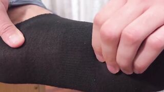 MaleFeetXXX.com - Hunky Maui strokes his cock while his feet are sucked and licked by