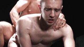 Stud apprentice dicked down by his masters during atonement