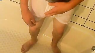 TwinkUndie.com - Homo's steamy shower jerk off and powerful cum blast