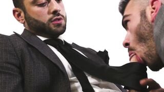 Handsome Drew Valentino raw destroys the asshole of hunk Pol Prince