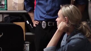 Robber Emma Hix spreading legs for police and cumshit