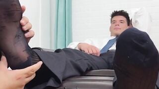 MaleFeetXXX.com - Dominant boss Daddy Texas enjoys perfect feet worship from his fat