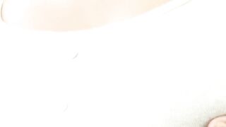 Young babe Tomi Taylor fucked up her snatch and facialized