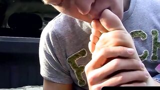 ToesXXX.com - Twinks' foot worship and rough anal sex adventure
