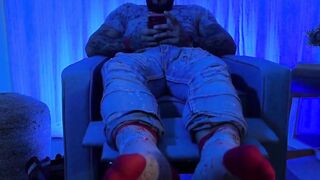 MaleFeetXXX.com - Hottie Maximus flaunts his sexy socks and suckable feet with pride
