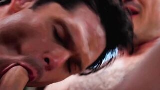 Hairy Derek Kage spreads for the big mancock of Devin Franco