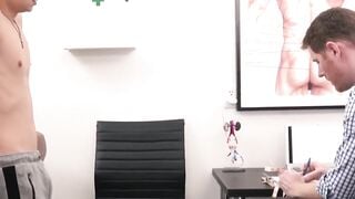 BoysFunSize.com - Chad jock and petite twink overcome size difference for intense suc